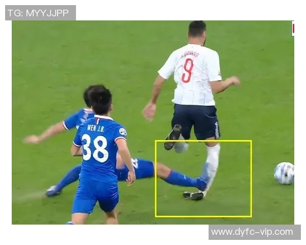 中国足球明星在关键比赛中的失误瞬间引发热议与反思